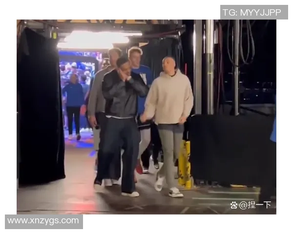 勇士与独行侠激战再续两队对决引发球迷热议与期待