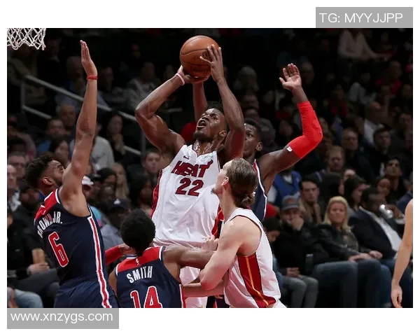 吉米巴特勒带领热火队再创辉煌展现领袖风范与不屈精神